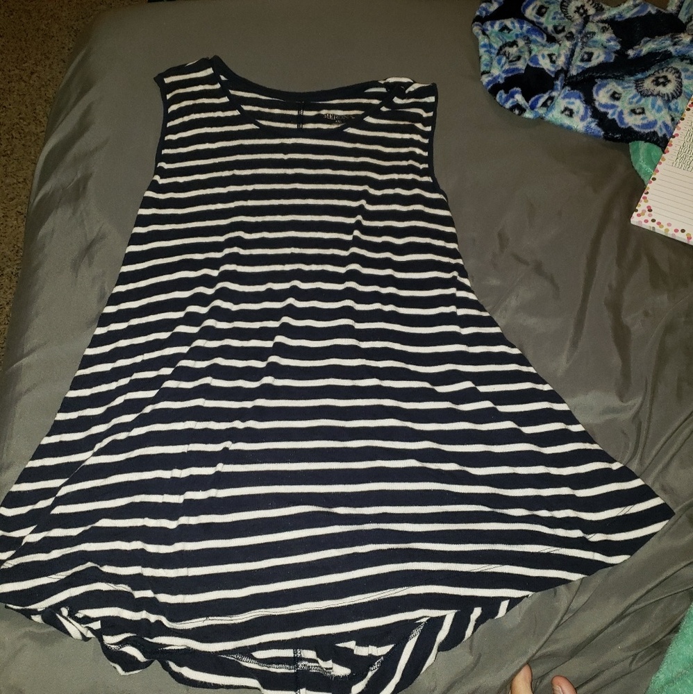 Flowy tank